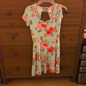 No Boundaries dress. Size 3-5